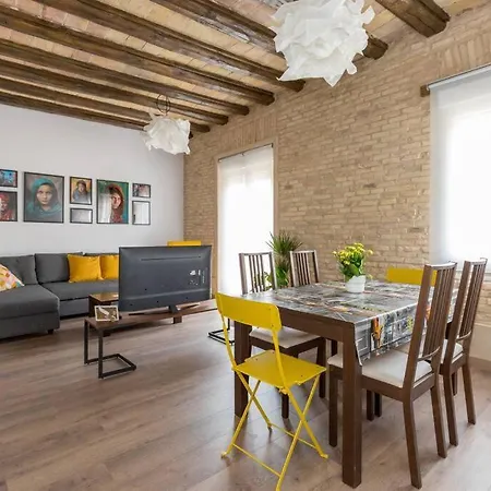 Sb1 - 2 Bedroom In Historic Center דירה סרגוסה